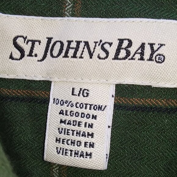 St. John's Bay Flannel Green Plaid Button Up - LG - Picture 8 of 12